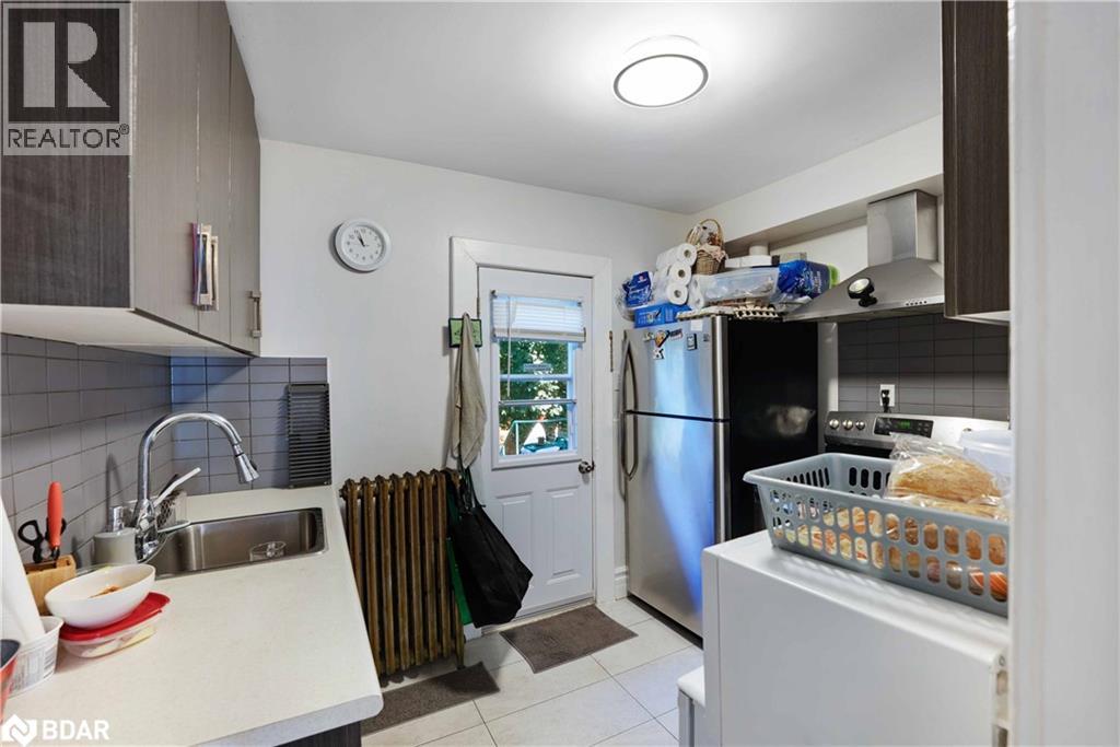 74 Kenilworth Avenue S, Hamilton, Ontario  L8K 2S9 - Photo 3 - 40773784