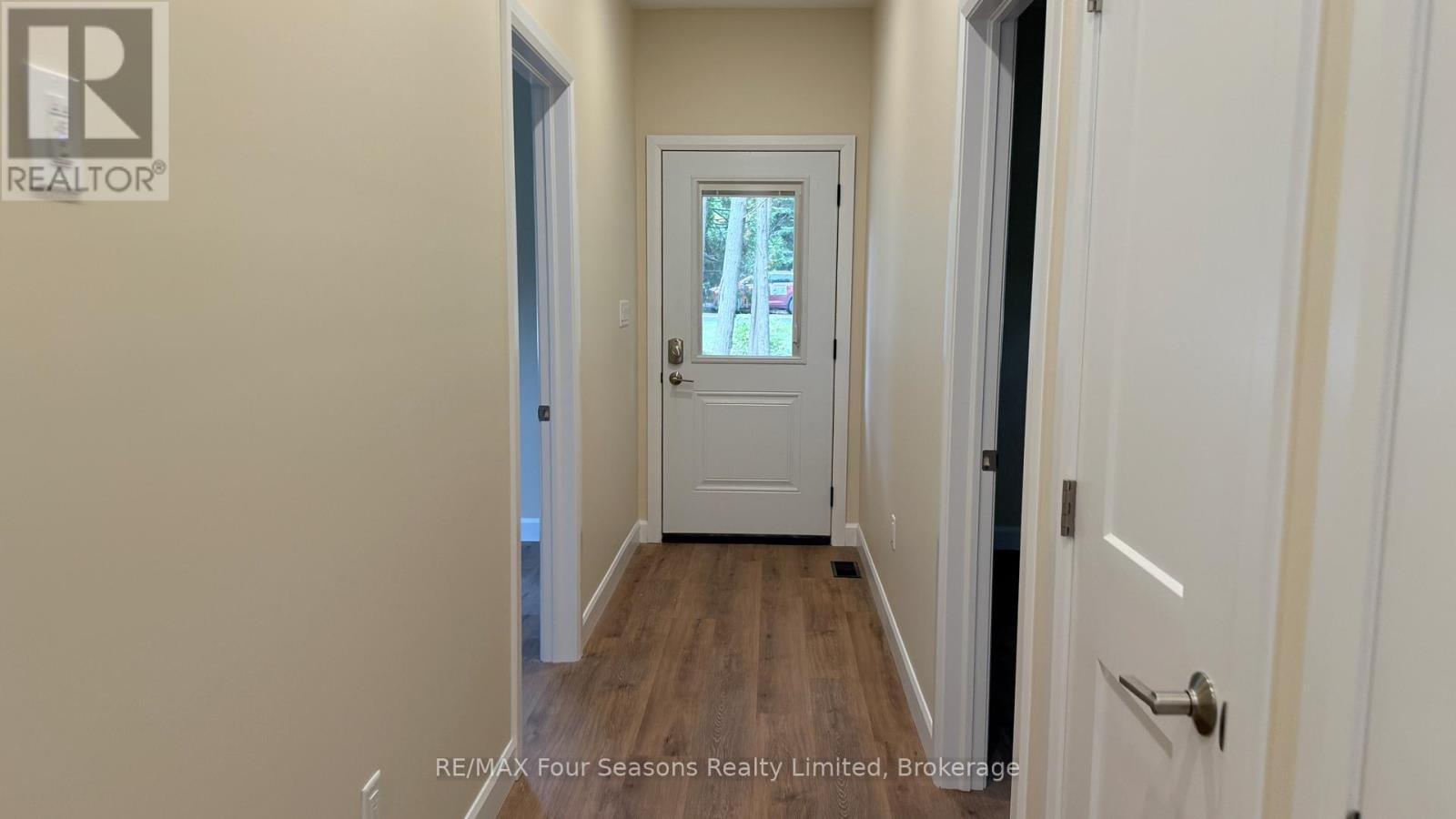 457 Huron Road, South Bruce Peninsula, Ontario  N0H 2T0 - Photo 12 - X12427254