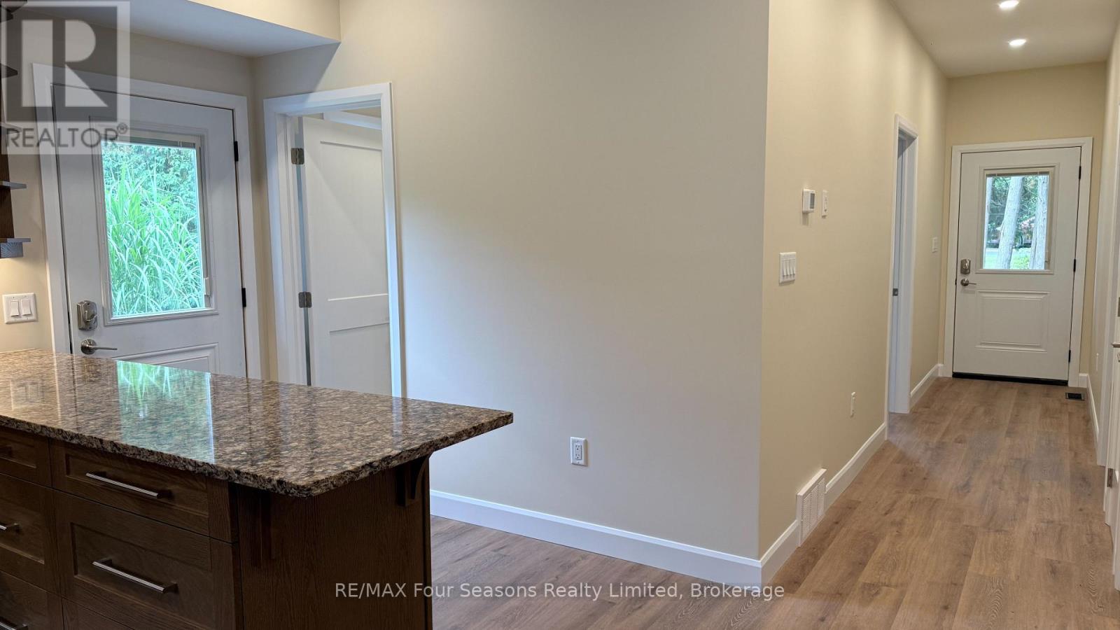 457 Huron Road, South Bruce Peninsula, Ontario  N0H 2T0 - Photo 11 - X12427254