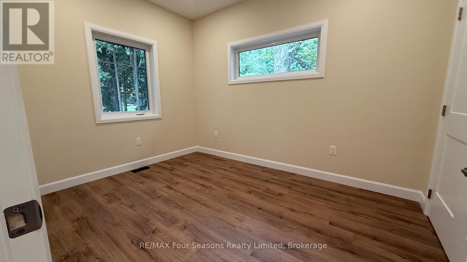 457 Huron Road, South Bruce Peninsula, Ontario  N0H 2T0 - Photo 15 - X12427254