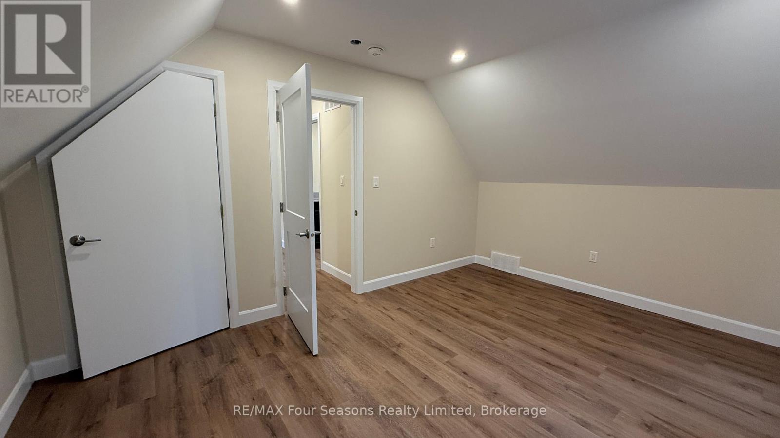 457 Huron Road, South Bruce Peninsula, Ontario  N0H 2T0 - Photo 26 - X12427254