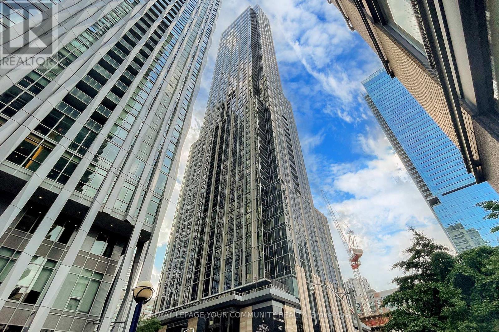 6002 - 11 YORKVILLE AVENUE, Toronto, Ontario
