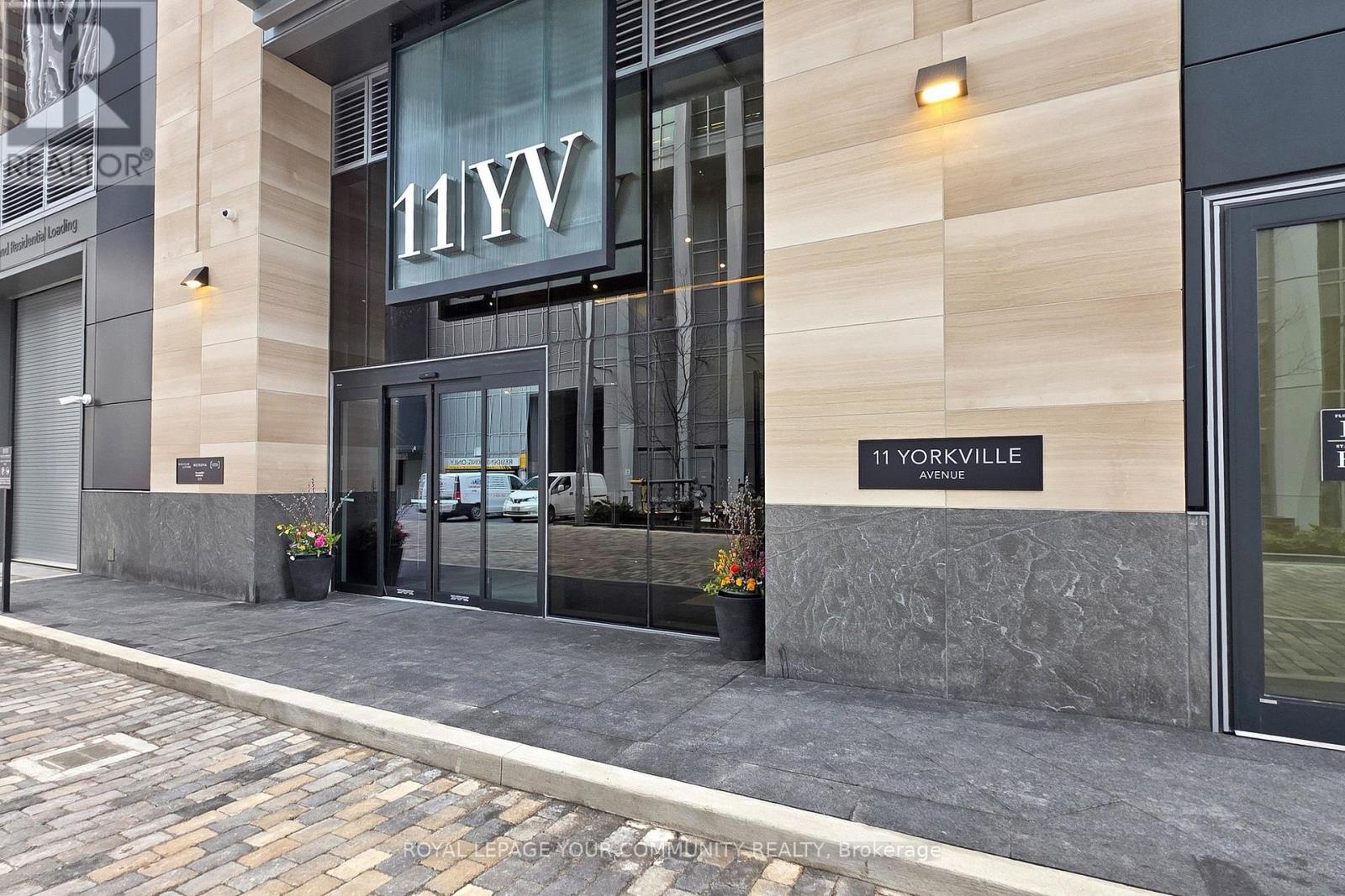 6002 - 11 Yorkville Avenue, Toronto, Ontario  M4W 0B7 - Photo 2 - C12427329