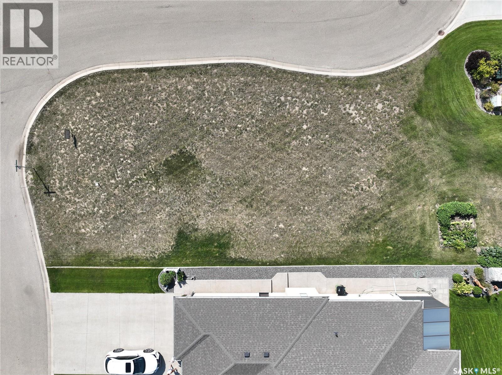 2 Copper Ridge Cove, Moose Jaw, Saskatchewan  S6H 4R1 - Photo 2 - SK998941