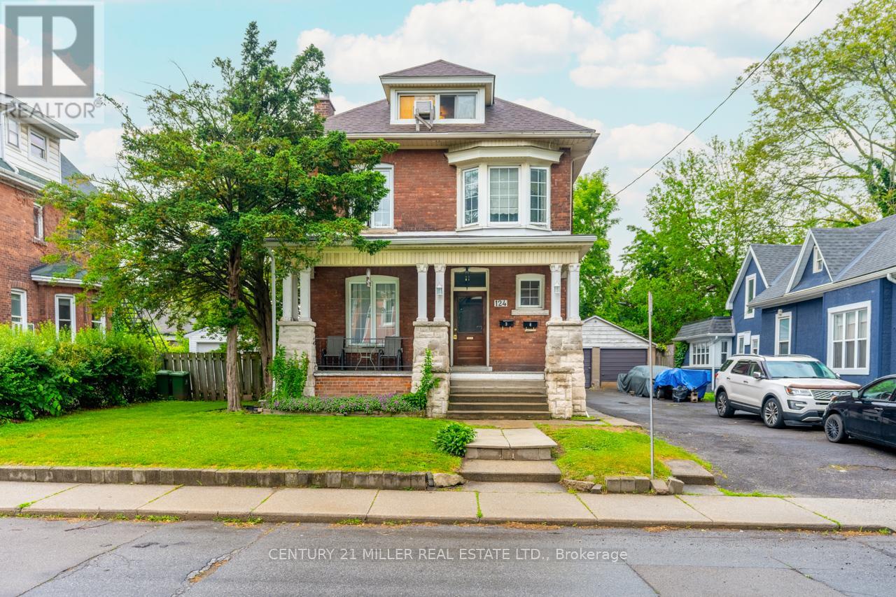 124 GLADSTONE AVENUE, Hamilton, Ontario
