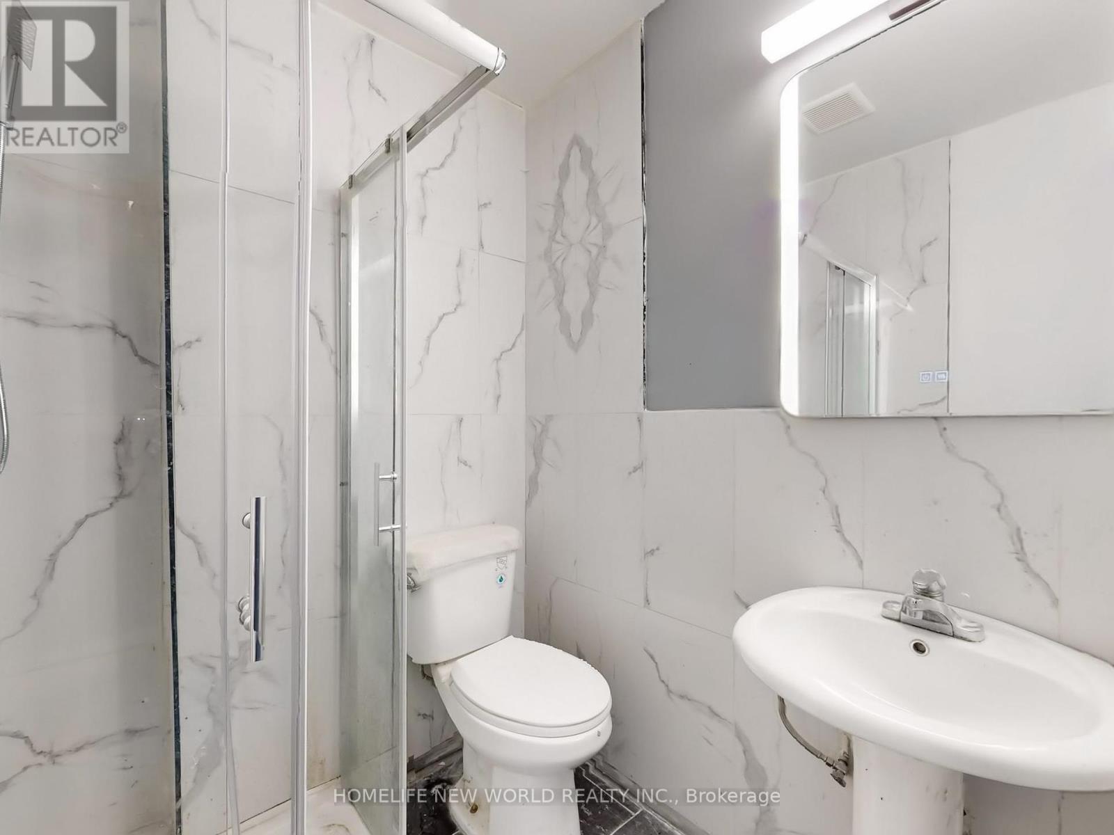 11 Maple Street, Oshawa, Ontario  L1H 2L6 - Photo 16 - E12427319