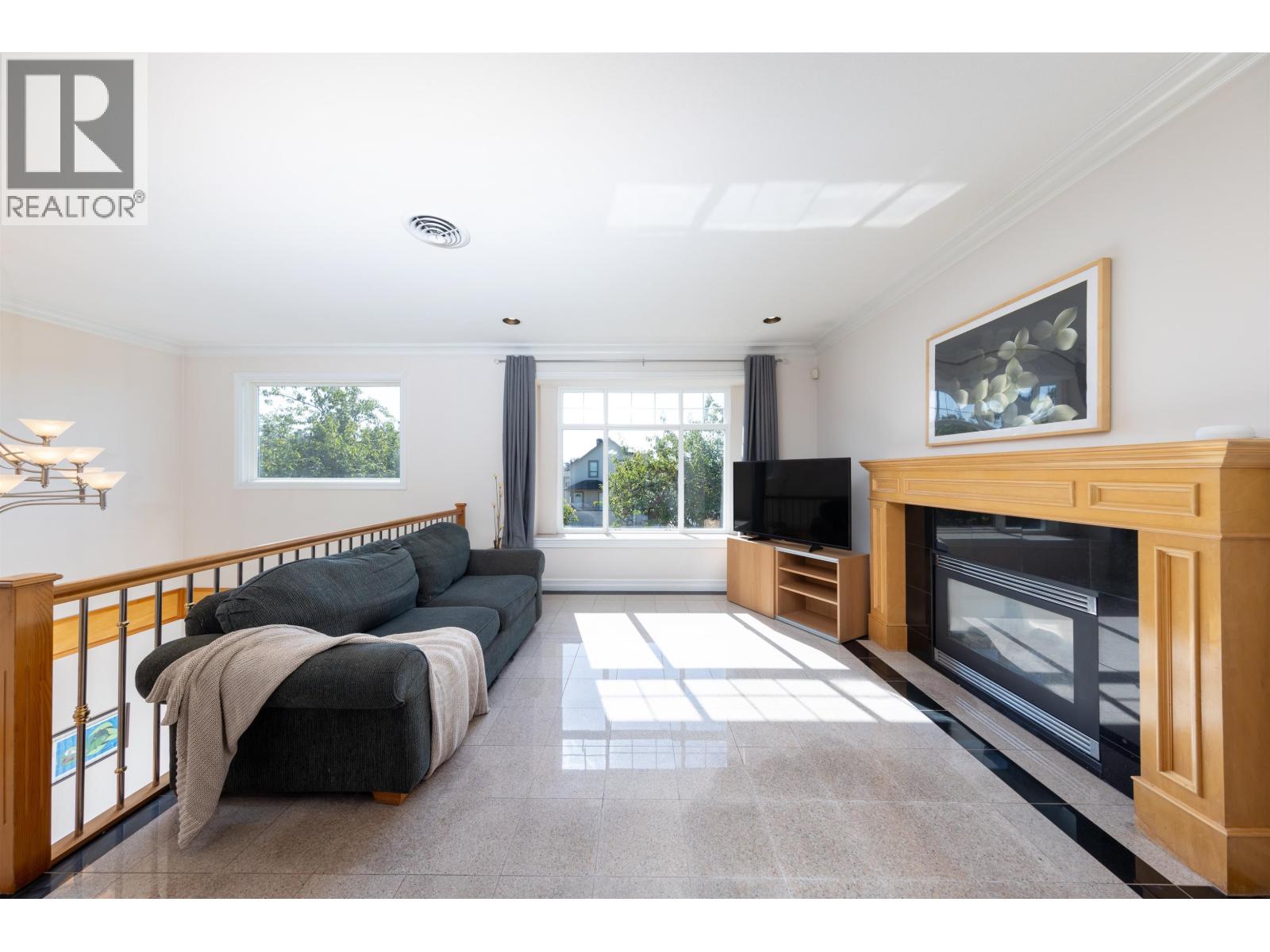3807 Union Street, Burnaby, British Columbia  V5C 2W4 - Photo 5 - R3051794