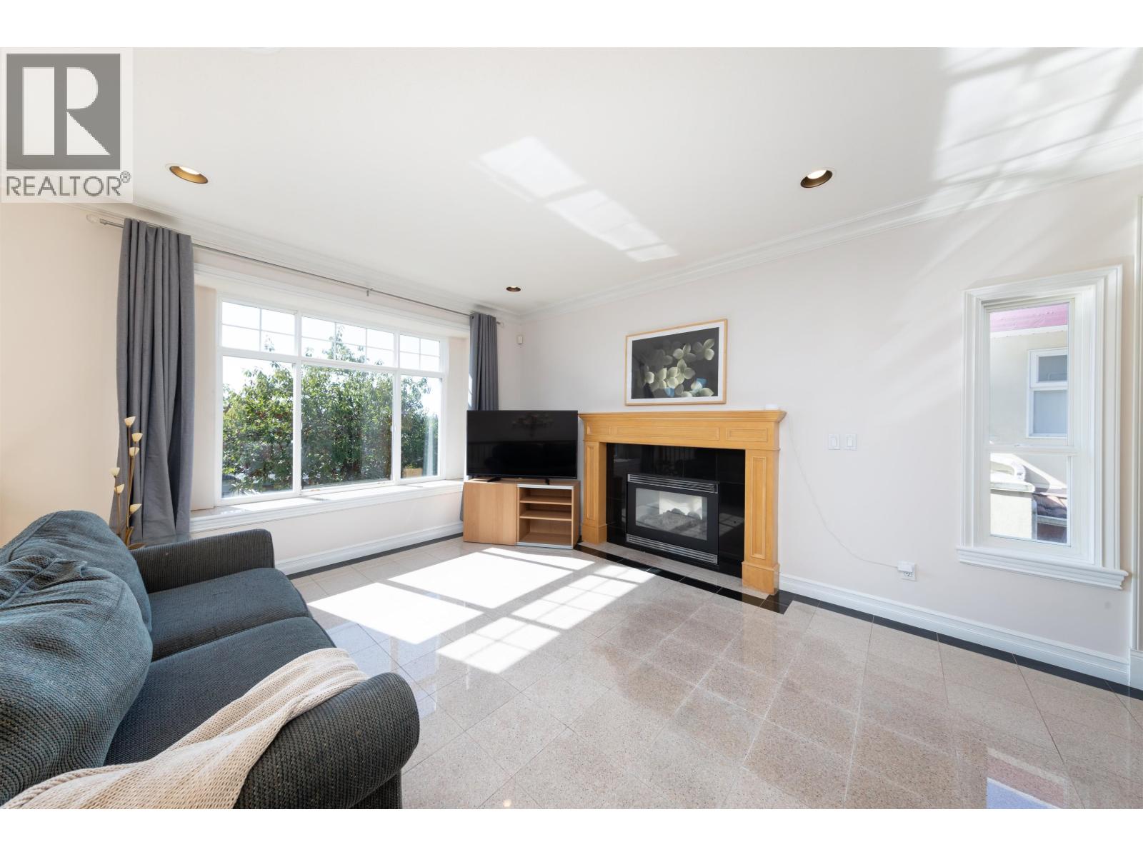 3807 Union Street, Burnaby, British Columbia  V5C 2W4 - Photo 4 - R3051794