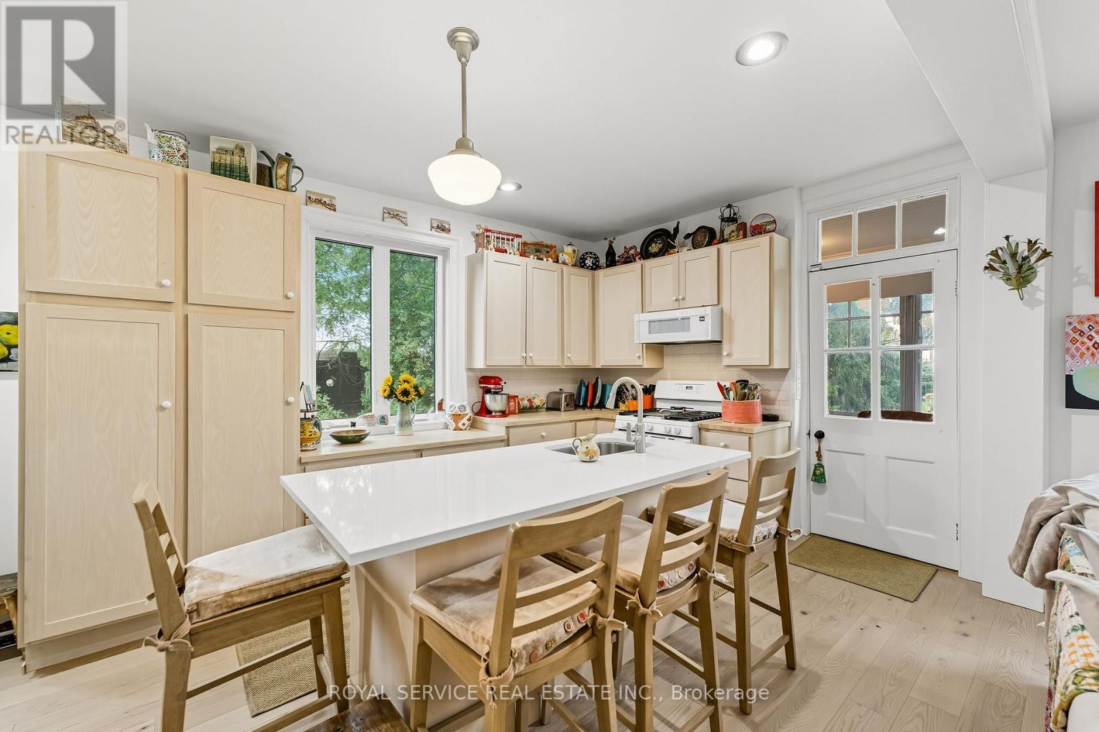 81 Pine Street S, Port Hope, Ontario  L1A 3G2 - Photo 12 - X12427451