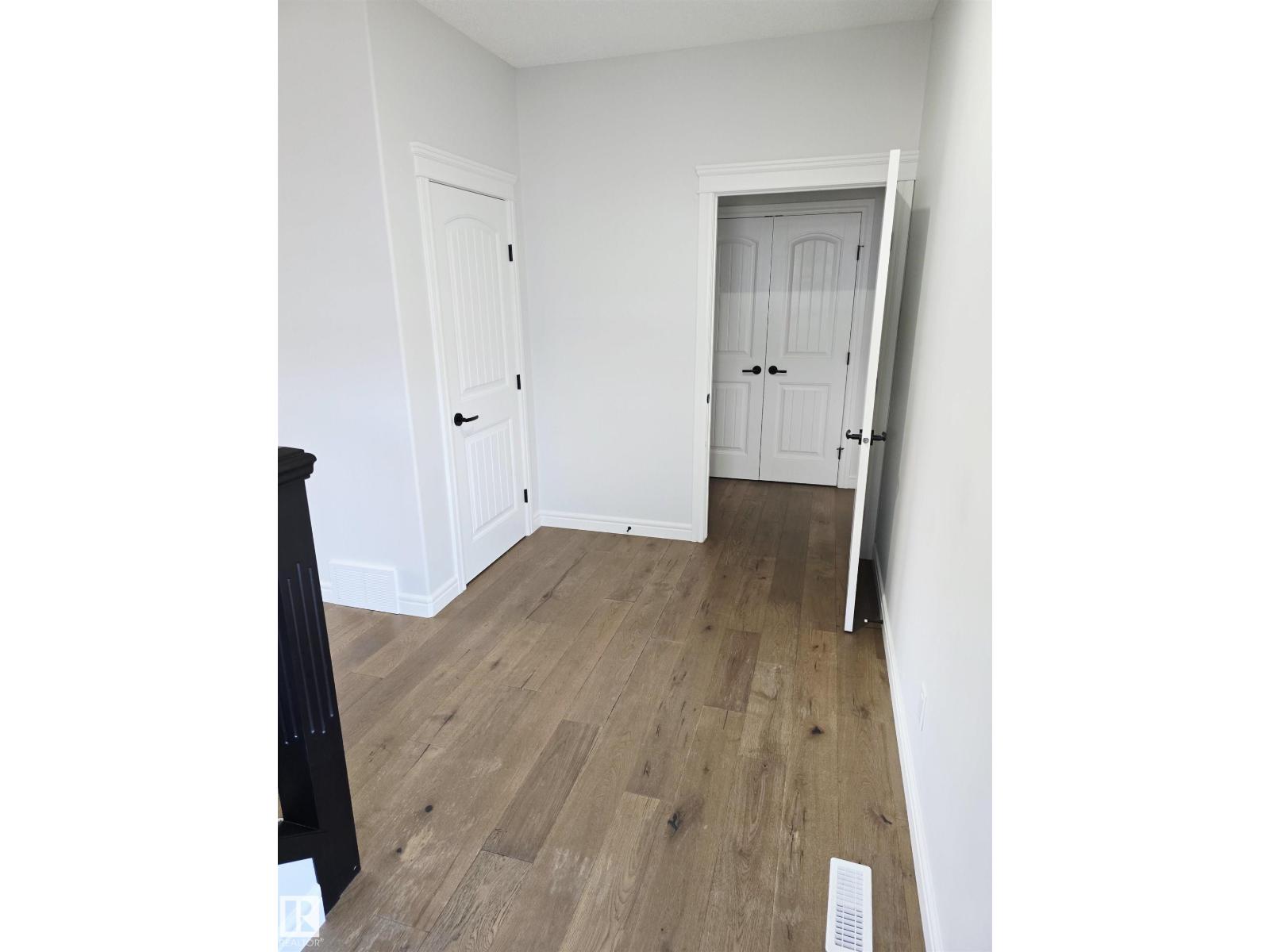 449 Conroy Cr N Sw, Edmonton, Alberta  T6W 5A9 - Photo 3 - E4459517