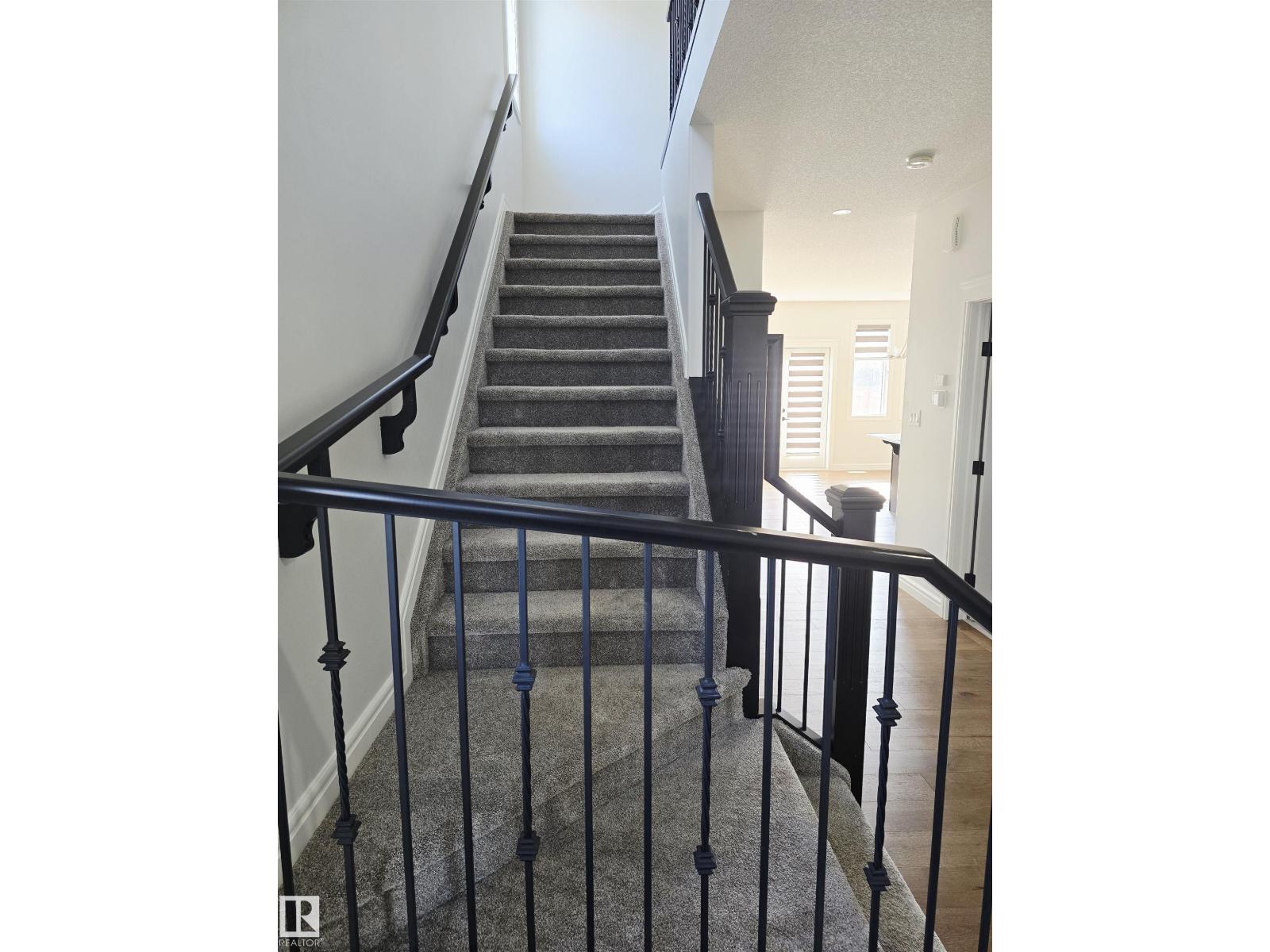 449 Conroy Cr N Sw, Edmonton, Alberta  T6W 5A9 - Photo 5 - E4459517
