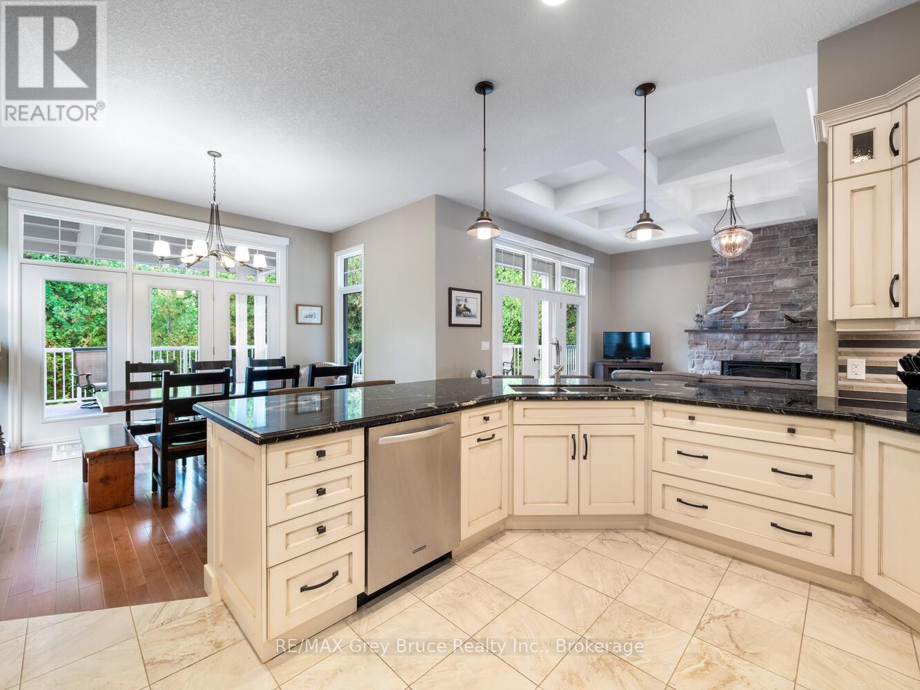 51 Hawes Road, Northern Bruce Peninsula, Ontario  N0H 1W0 - Photo 15 - X12427374