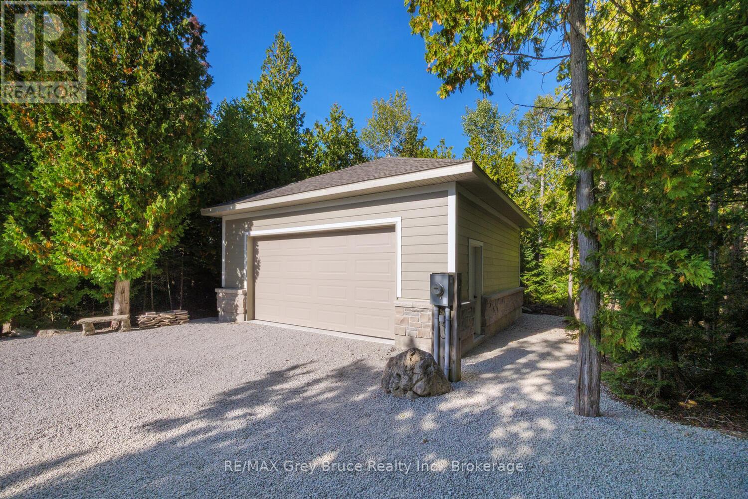 51 Hawes Road, Northern Bruce Peninsula, Ontario  N0H 1W0 - Photo 47 - X12427374