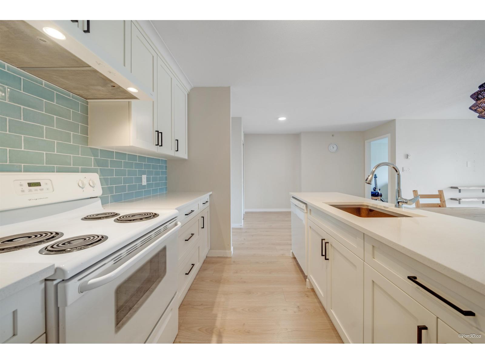 409 33960 Old Yale Road, Abbotsford, British Columbia  V2S 2J9 - Photo 6 - R3052234