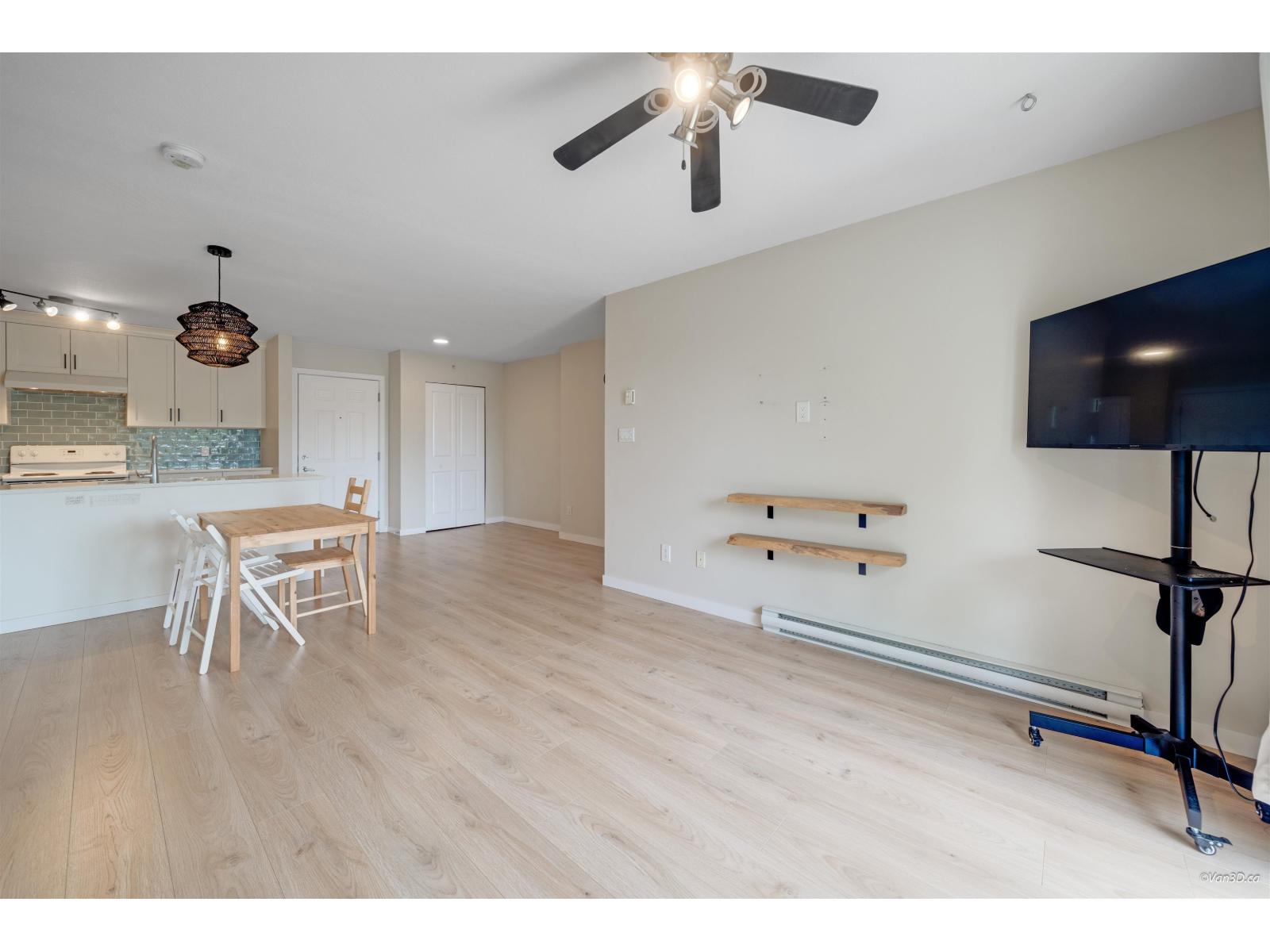 409 33960 Old Yale Road, Abbotsford, British Columbia  V2S 2J9 - Photo 8 - R3052234
