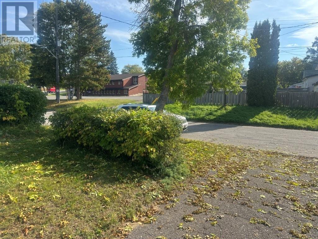 92 Windemere Ave S, Thunder Bay, Ontario  P7B 4M3 - Photo 37 - TB253061