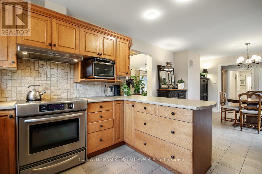 2060 Fifth Line Road, Ottawa, Ontario  K0A 1T0 - Photo 10 - X12427389