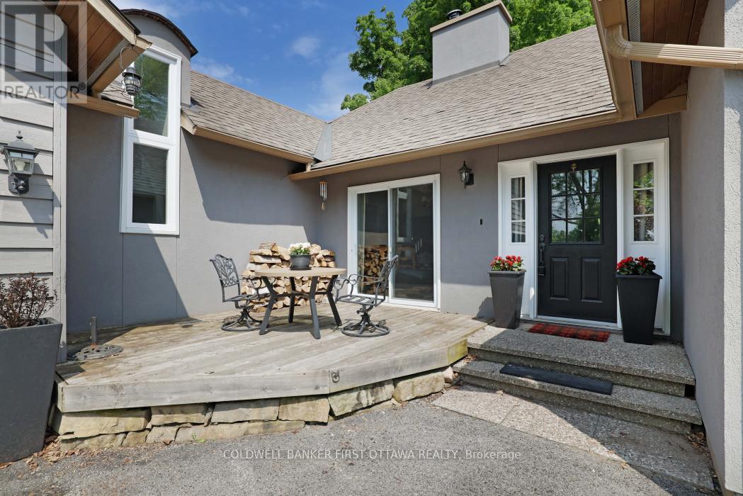 2060 Fifth Line Road, Ottawa, Ontario  K0A 1T0 - Photo 4 - X12427389