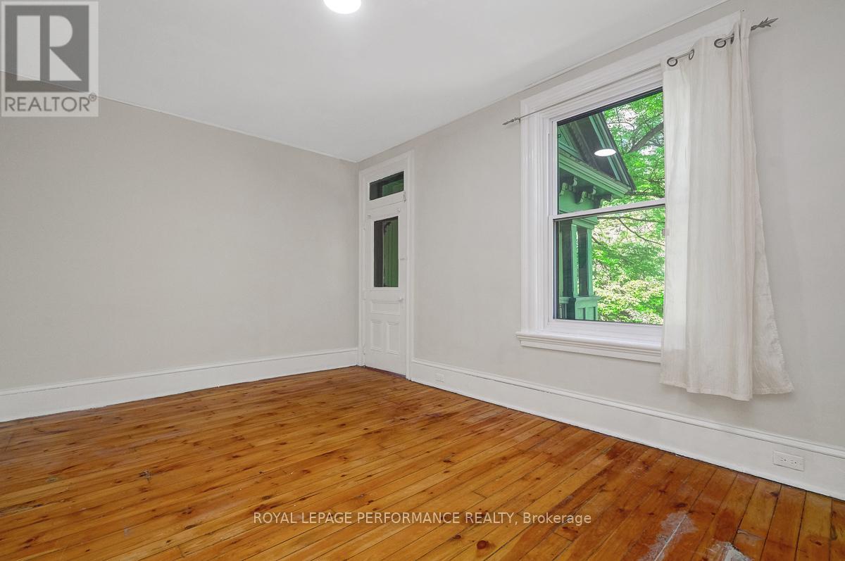 486-488 Lisgar Street, Ottawa, Ontario  K1R 5H3 - Photo 12 - X12427393