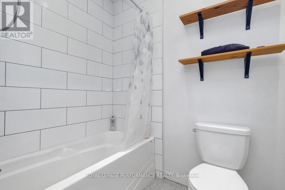486-488 Lisgar Street, Ottawa, Ontario  K1R 5H3 - Photo 18 - X12427393