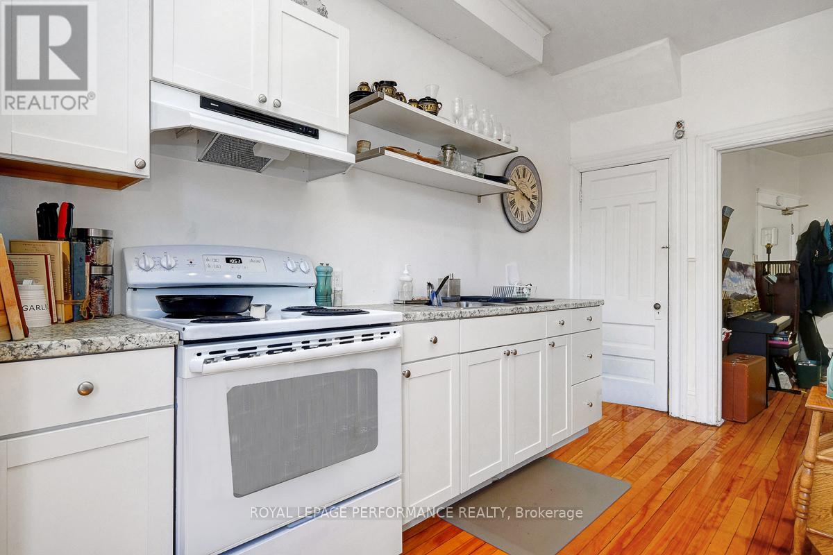 486-488 Lisgar Street, Ottawa, Ontario  K1R 5H3 - Photo 7 - X12427393
