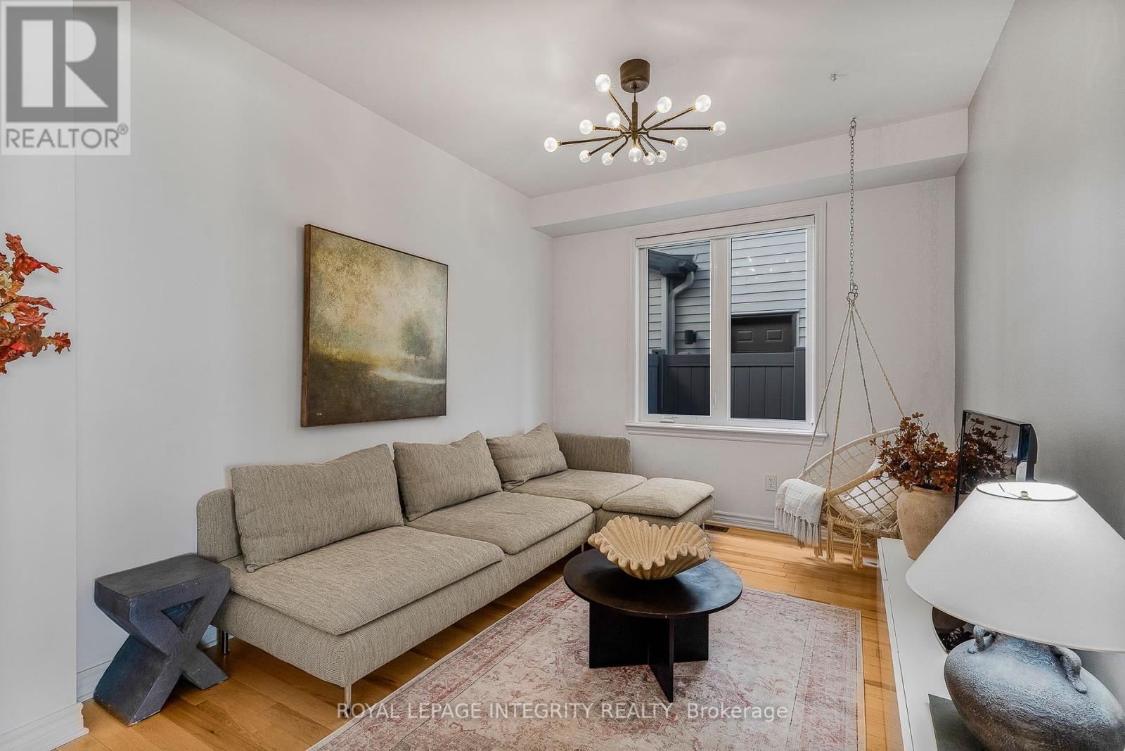181 Crevasse Road, Ottawa, Ontario  K1W 0H8 - Photo 8 - X12427442