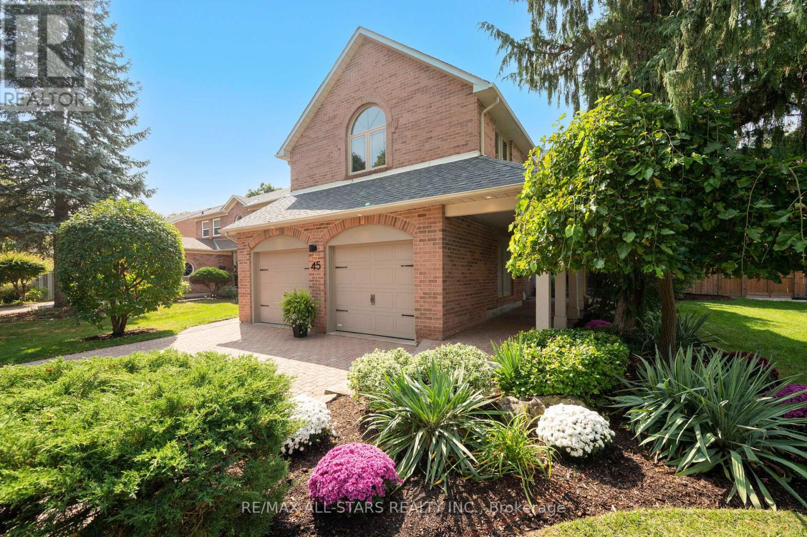 45 Rosemead Close, Markham, Ontario  L3R 3Z4 - Photo 1 - N12427293
