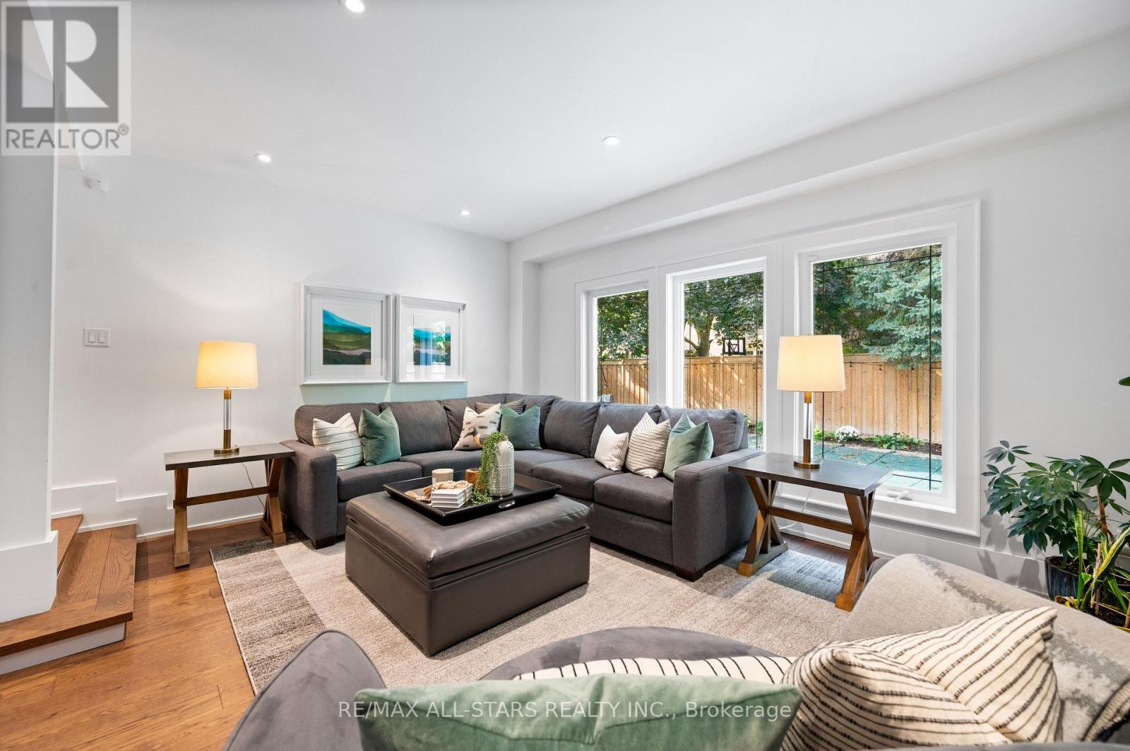 45 Rosemead Close, Markham, Ontario  L3R 3Z4 - Photo 12 - N12427293