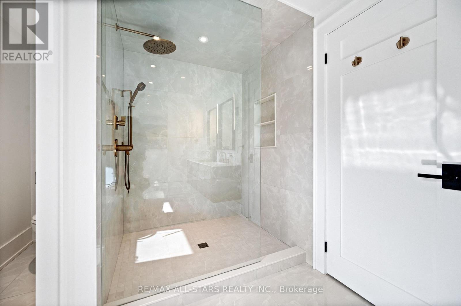 45 Rosemead Close, Markham, Ontario  L3R 3Z4 - Photo 34 - N12427293