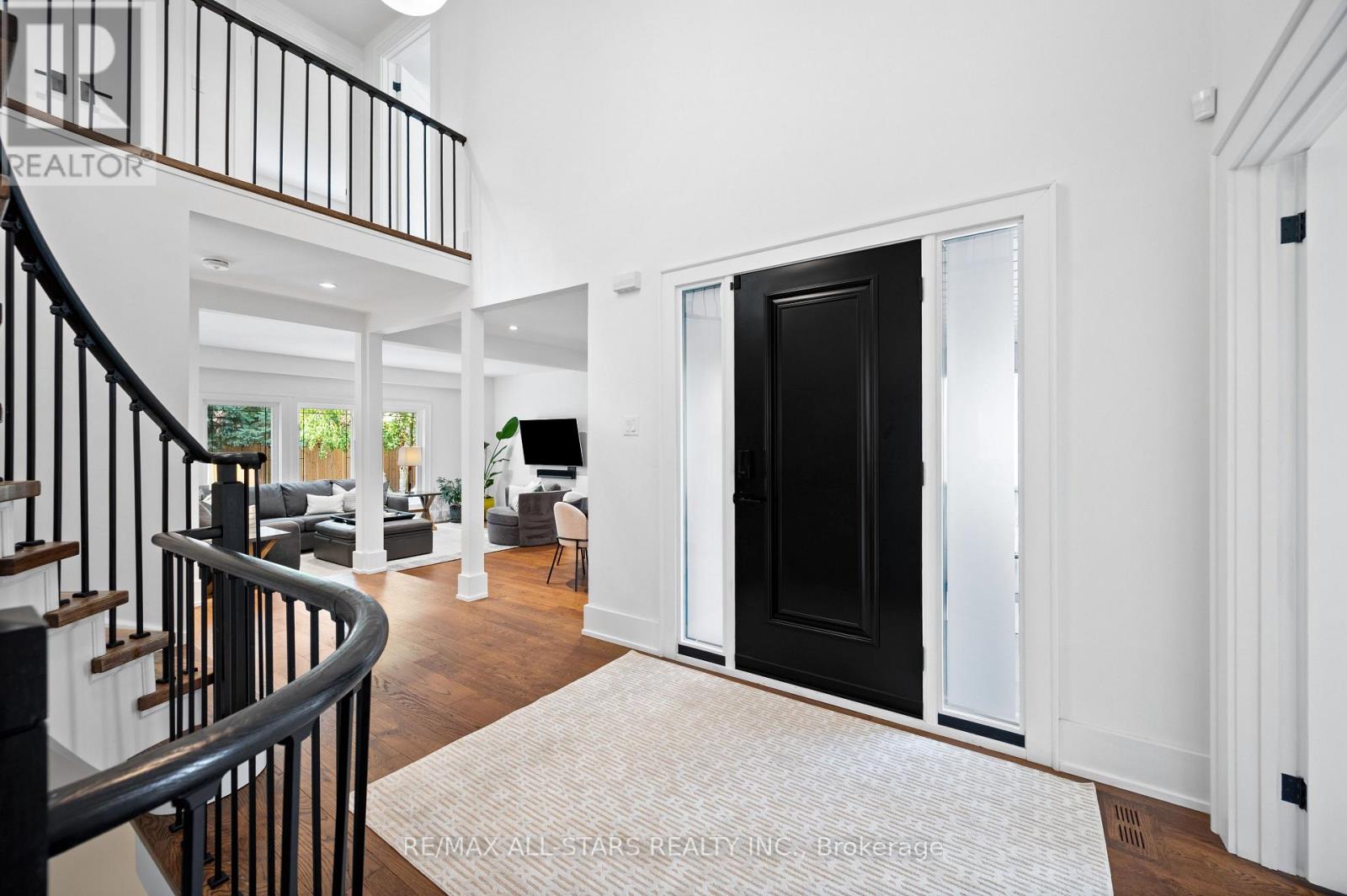 45 Rosemead Close, Markham, Ontario  L3R 3Z4 - Photo 6 - N12427293