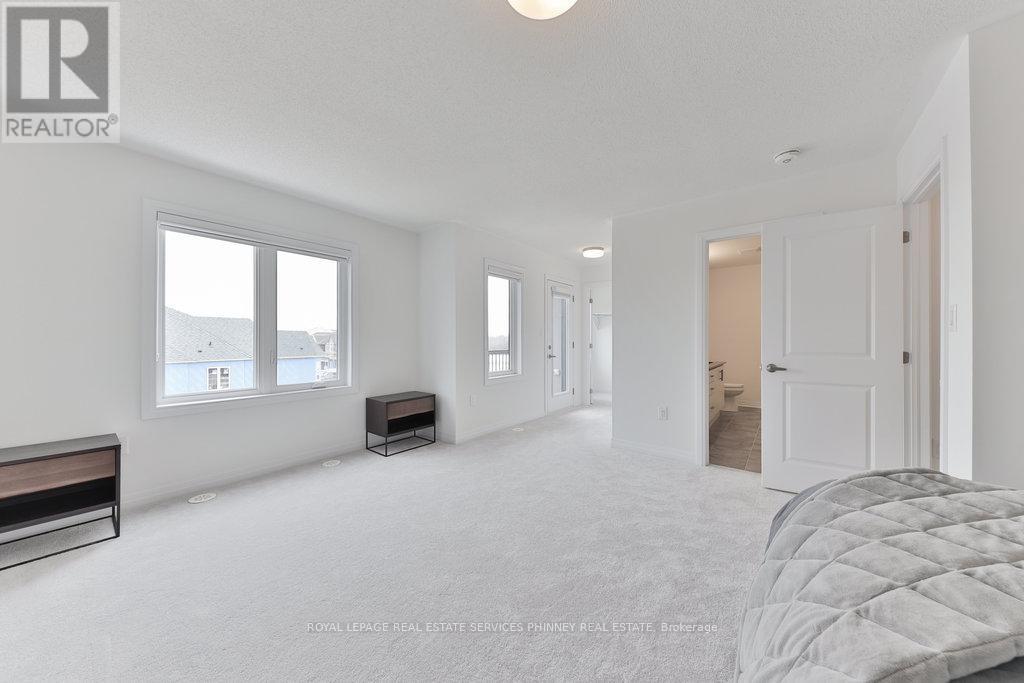 9 Crown Gate, Oakville, Ontario  L6M 0W8 - Photo 35 - W12427334