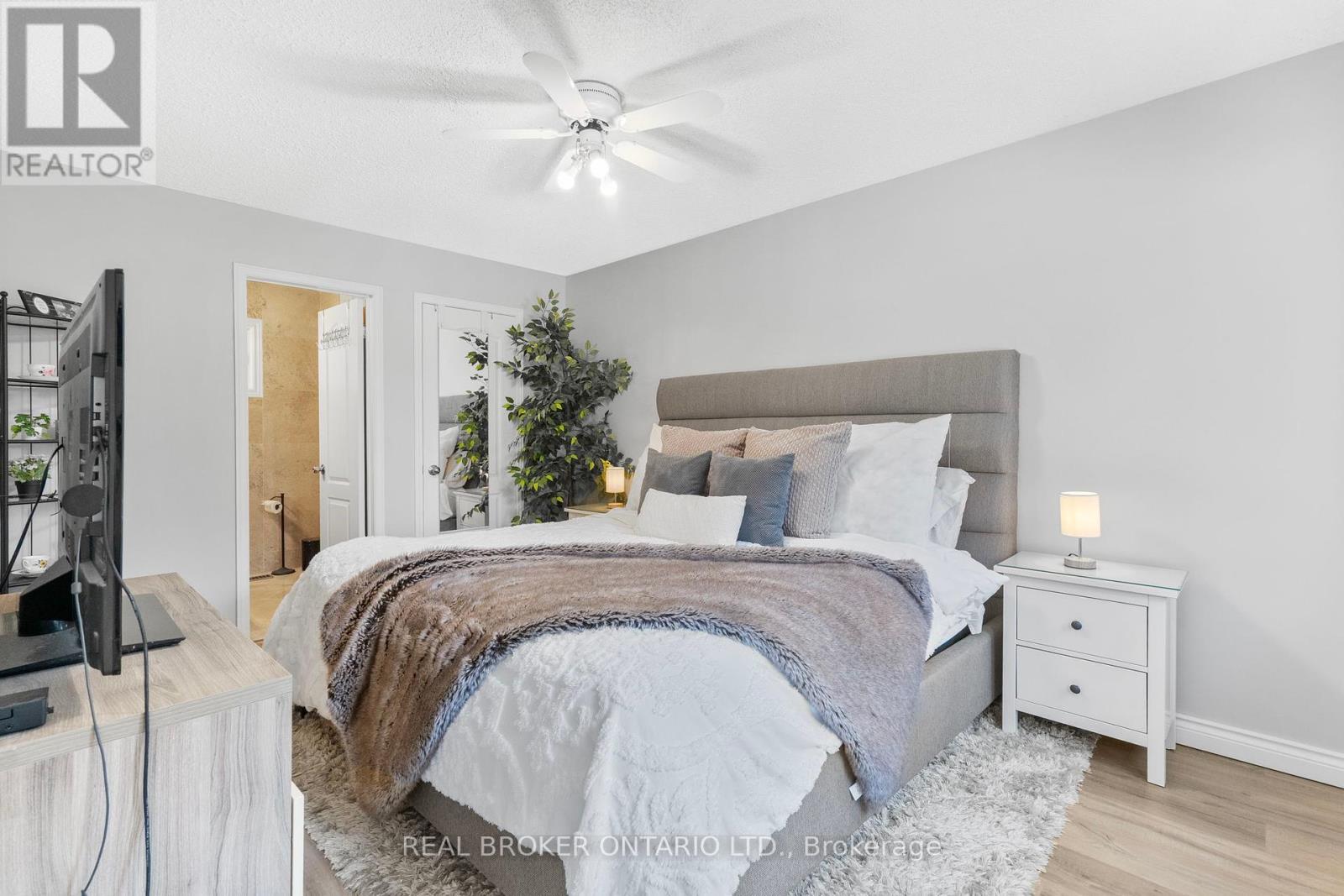 40 Davis Crescent, Halton Hills, Ontario  L7G 5P5 - Photo 32 - W12427346