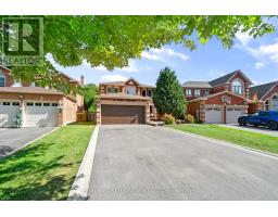 40 DAVIS CRESCENT, Halton Hills, Ontario
