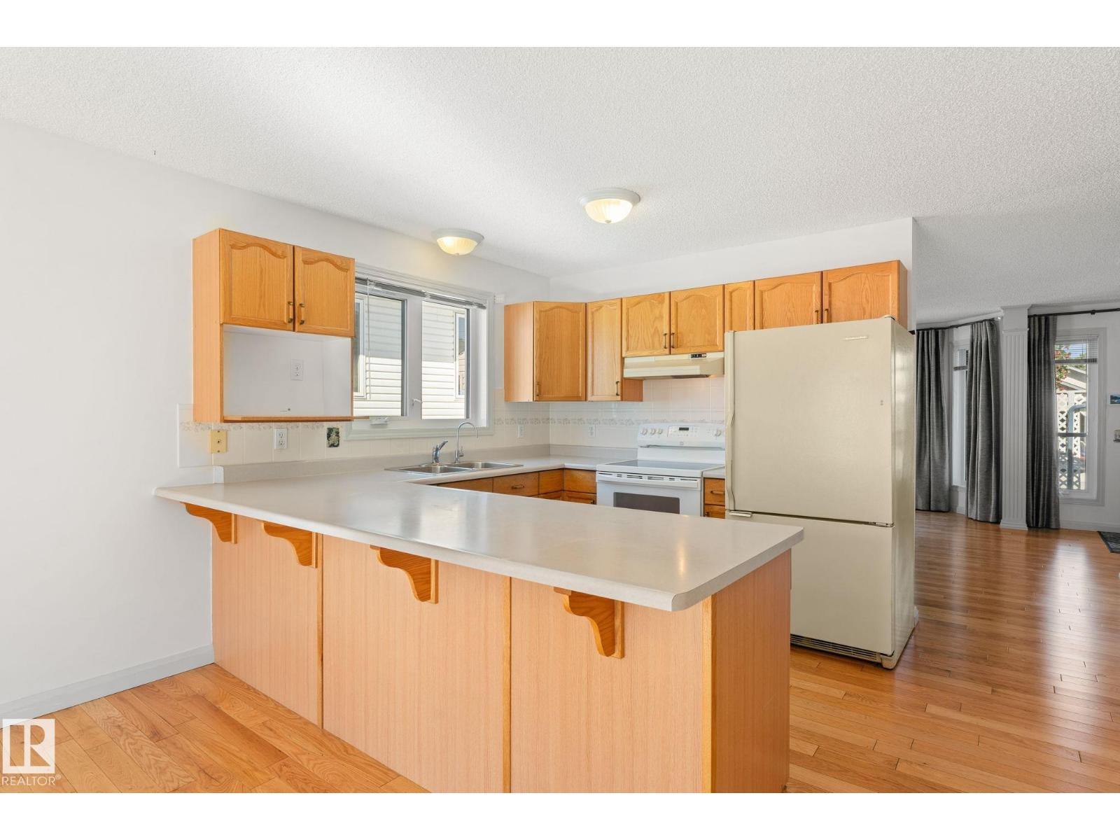 7913 161 Av Nw, Edmonton, Alberta  T5Z 3E9 - Photo 5 - E4459523