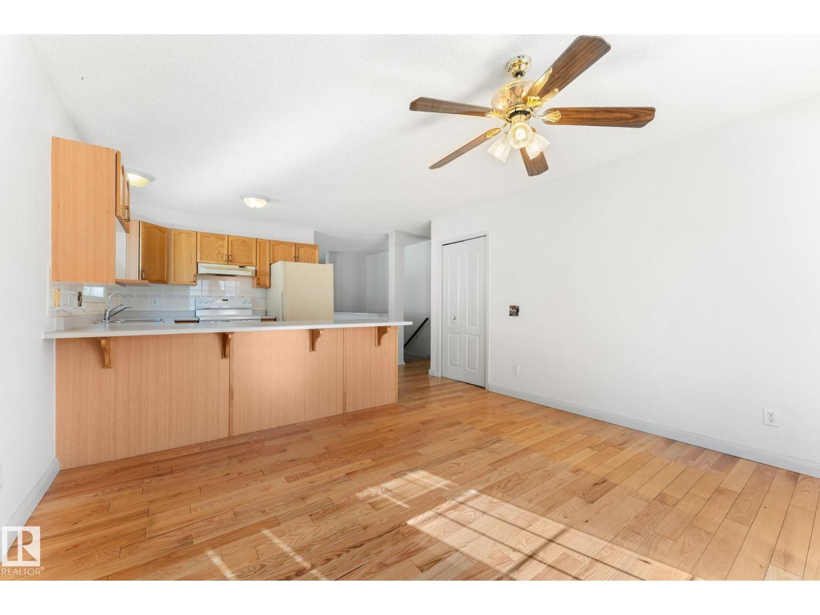 7913 161 Av Nw, Edmonton, Alberta  T5Z 3E9 - Photo 6 - E4459523