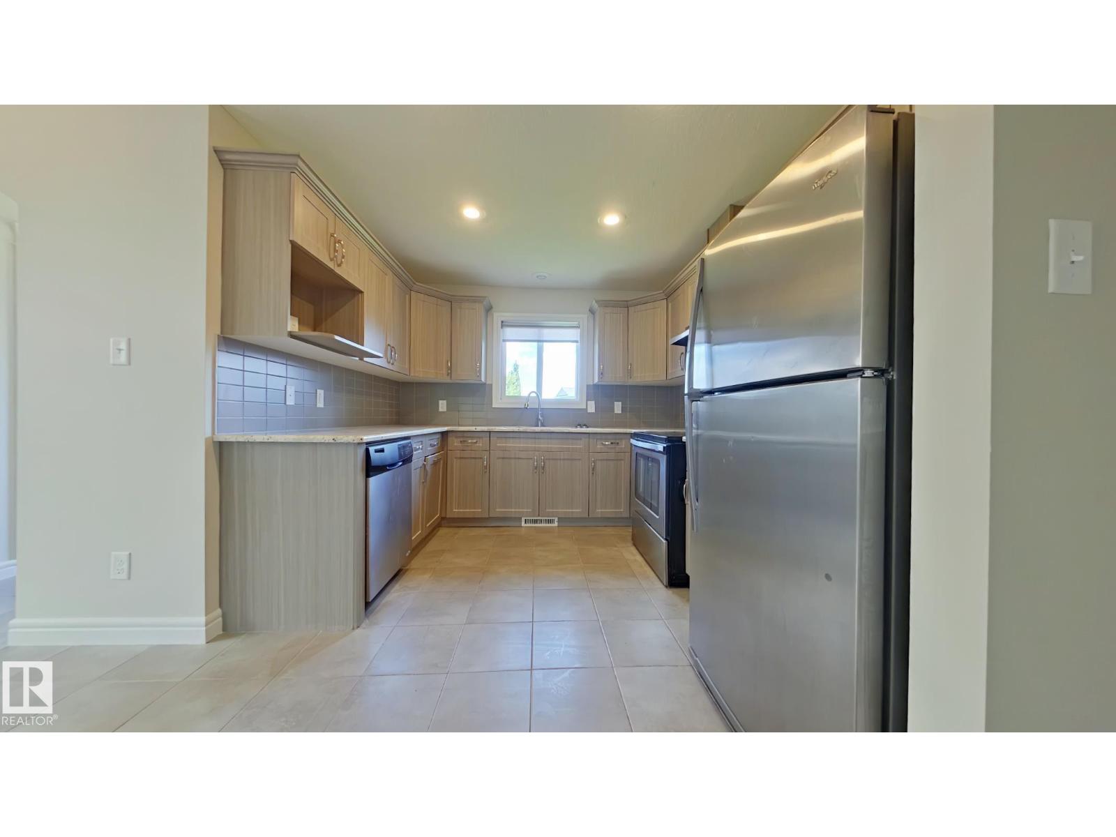 2913 15 ST NW, Edmonton, Alberta
