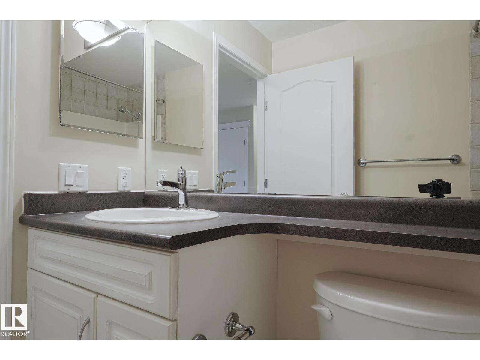 #409 261 Youville Dr E Nw, Edmonton, Alberta  T6L 7H3 - Photo 13 - E4459525