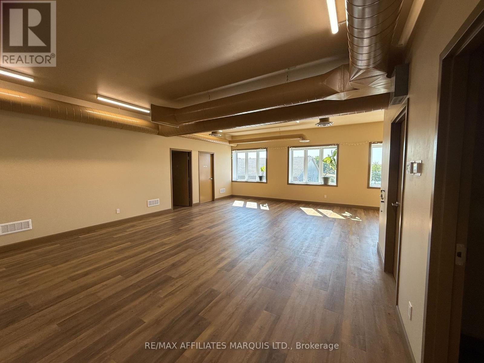 90 Main Street S, North Glengarry, Ontario  K0C 1A0 - Photo 12 - X12427461
