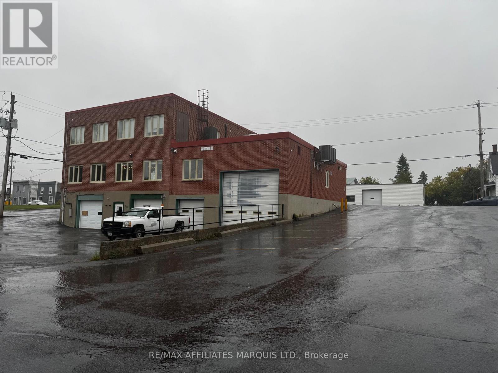 90 Main Street S, North Glengarry, Ontario  K0C 1A0 - Photo 3 - X12427461