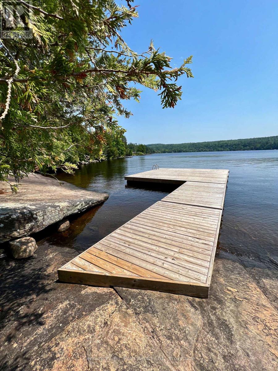 431 Grandview Hilltop Drive, Huntsville, Ontario  P1H 2J5 - Photo 41 - X12356356
