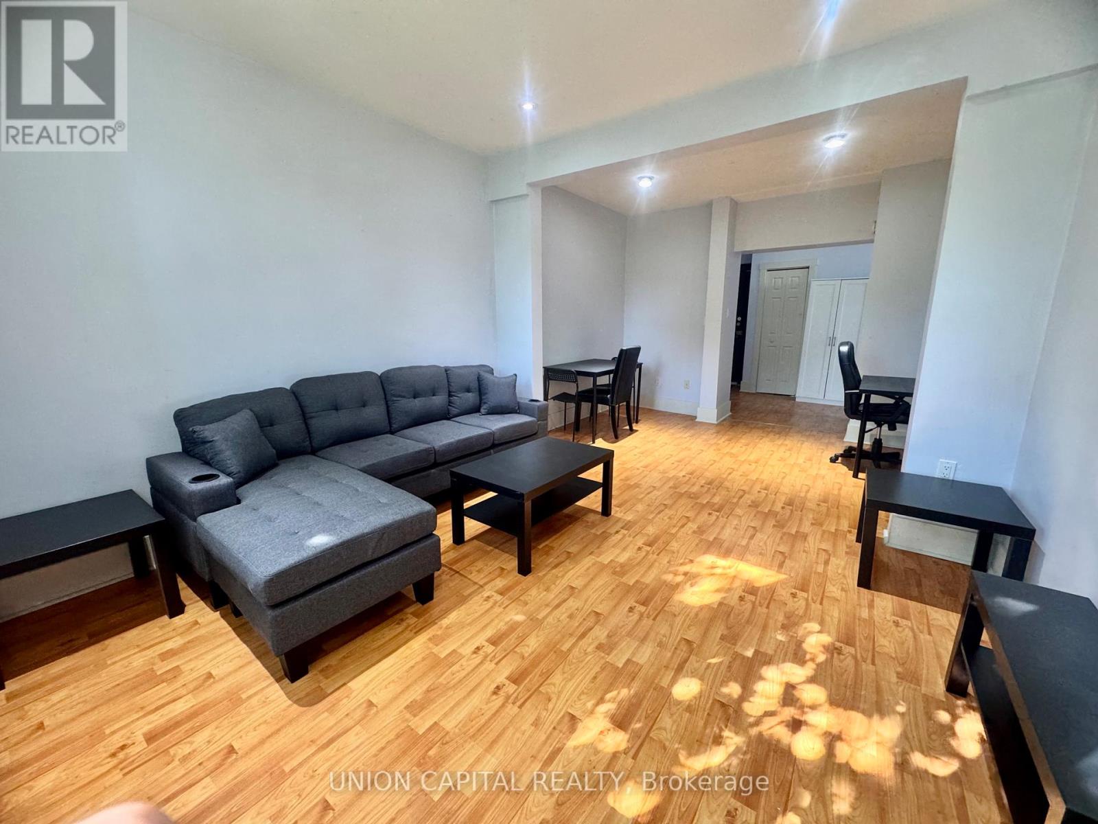24 - 285 KING STREET W, Hamilton, Ontario