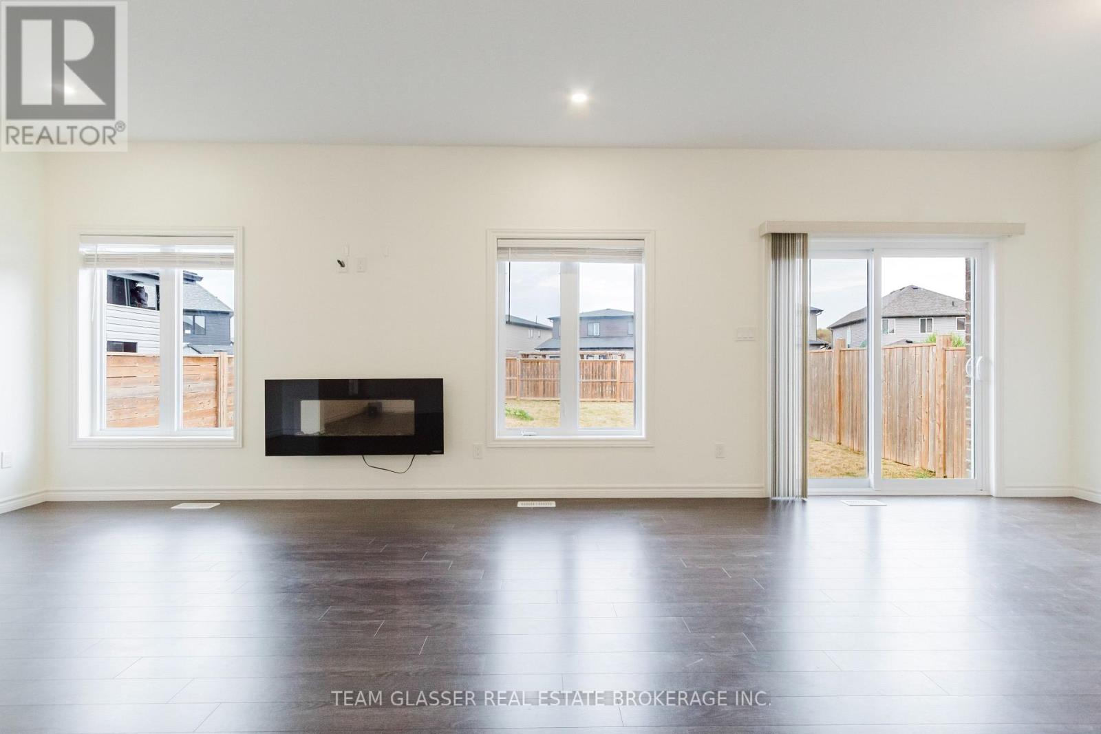 1261 Sandbar Street, London North, Ontario  N6G 0Y3 - Photo 24 - X12425678