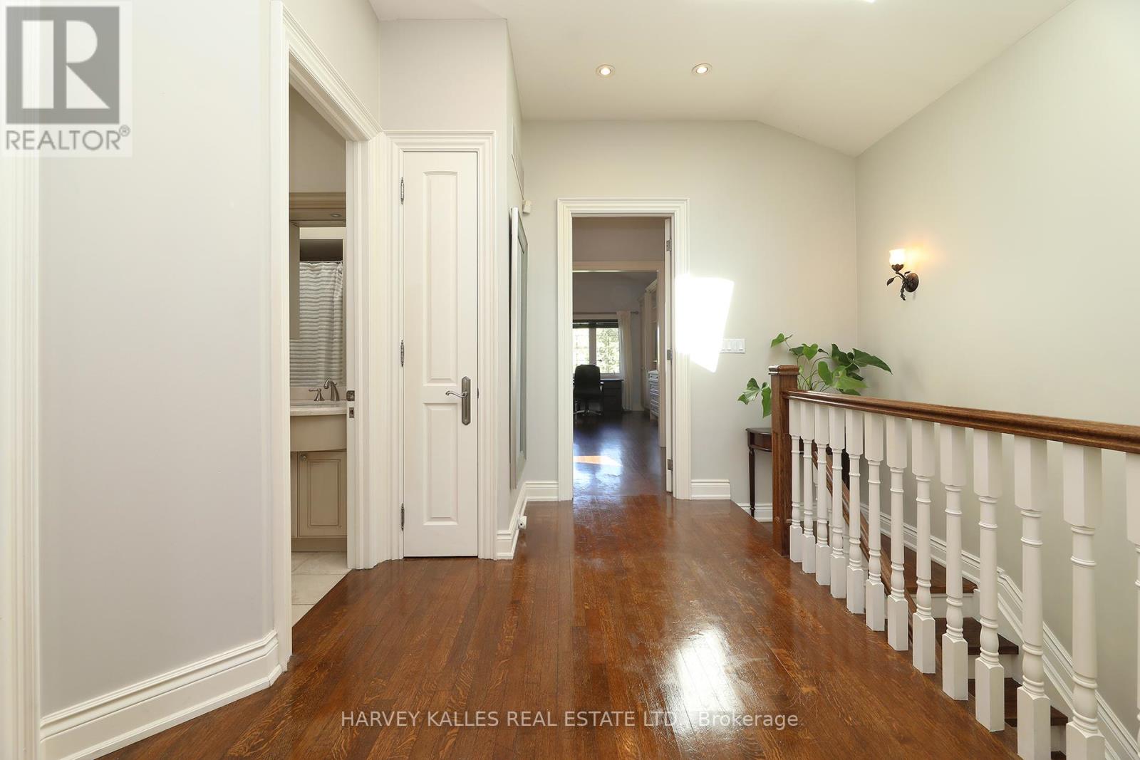 370 Douglas Avenue, Toronto, Ontario  M5M 1H4 - Photo 21 - C12427401
