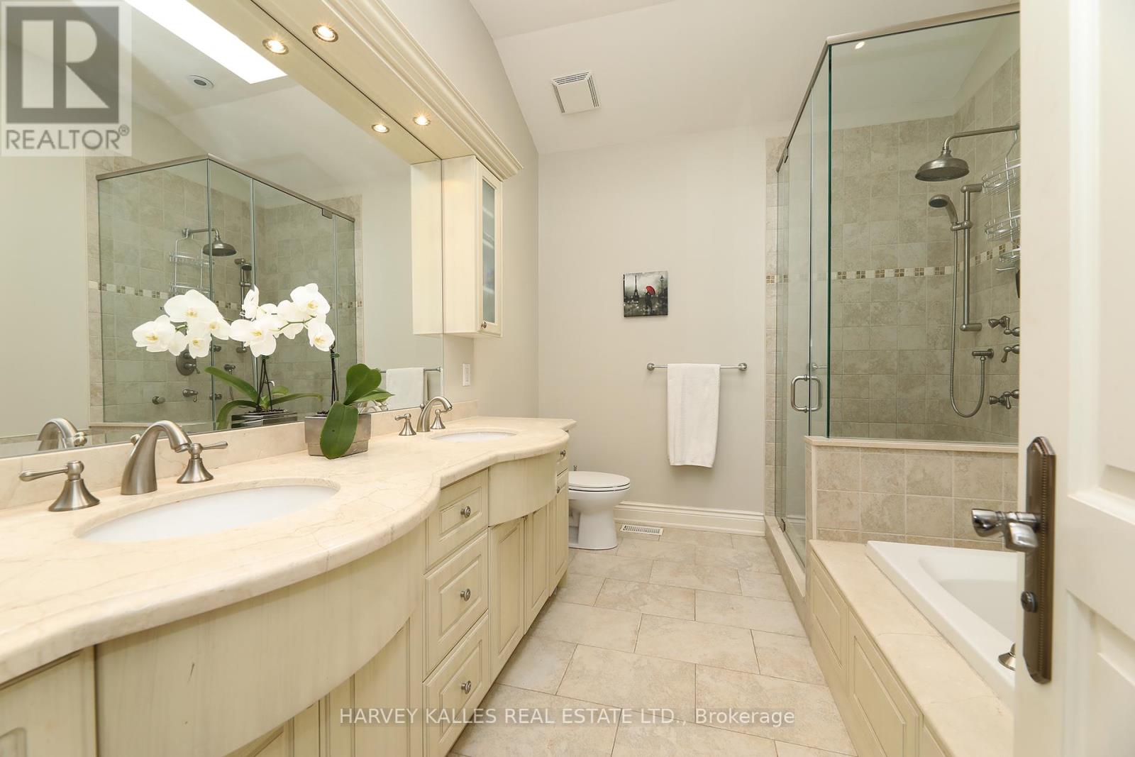370 Douglas Avenue, Toronto, Ontario  M5M 1H4 - Photo 22 - C12427401