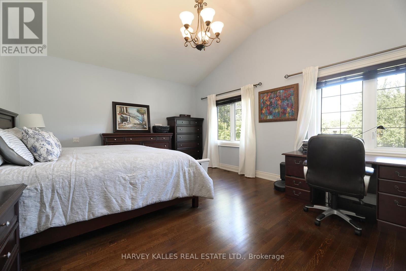 370 Douglas Avenue, Toronto, Ontario  M5M 1H4 - Photo 23 - C12427401
