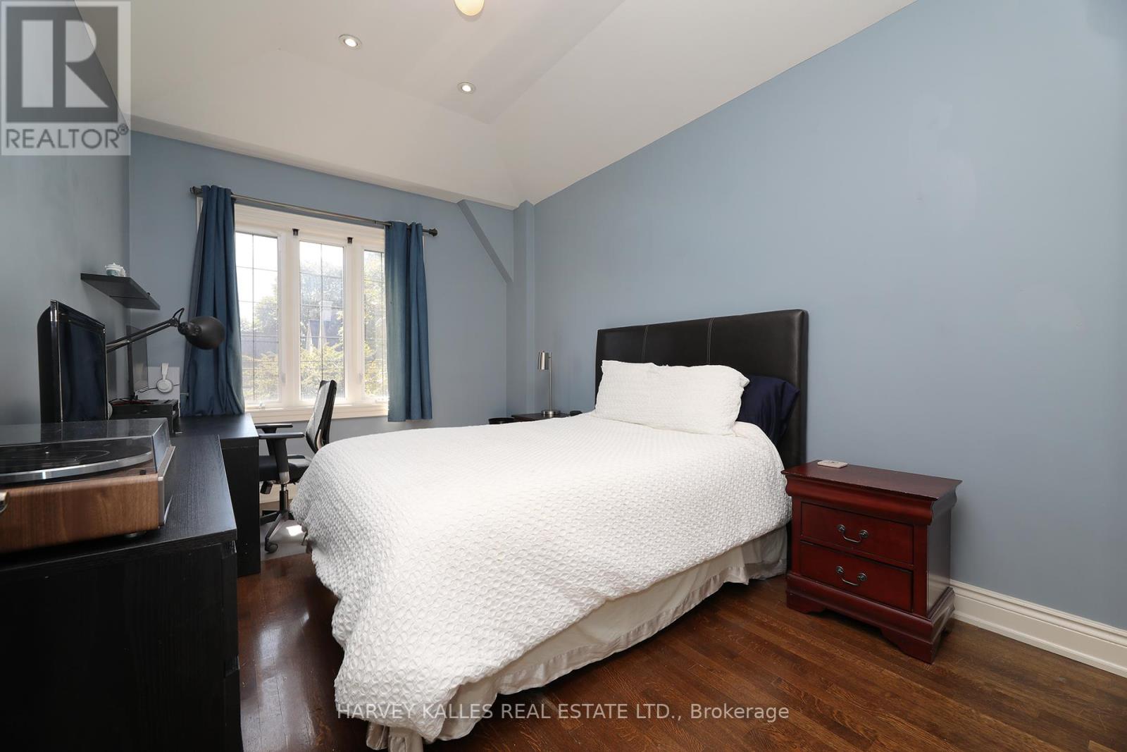 370 Douglas Avenue, Toronto, Ontario  M5M 1H4 - Photo 26 - C12427401