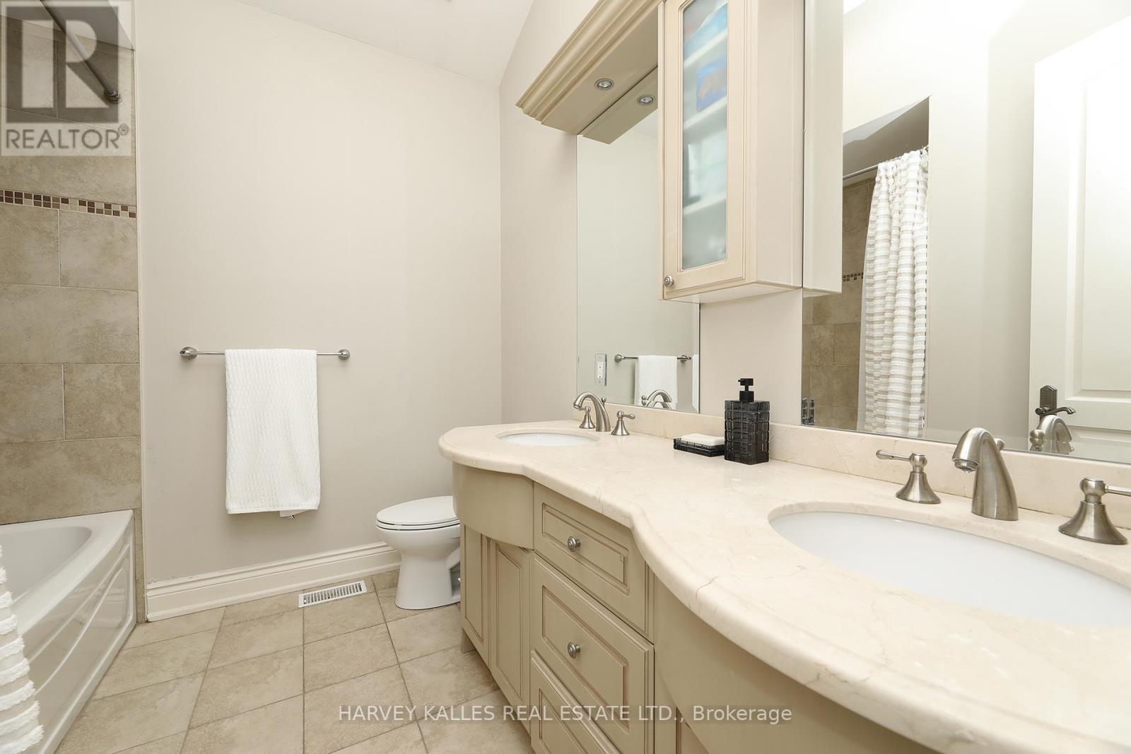 370 Douglas Avenue, Toronto, Ontario  M5M 1H4 - Photo 28 - C12427401