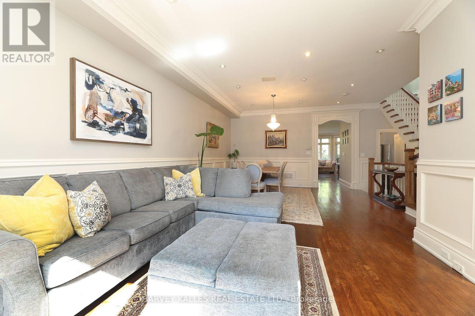 370 Douglas Avenue, Toronto, Ontario  M5M 1H4 - Photo 6 - C12427401
