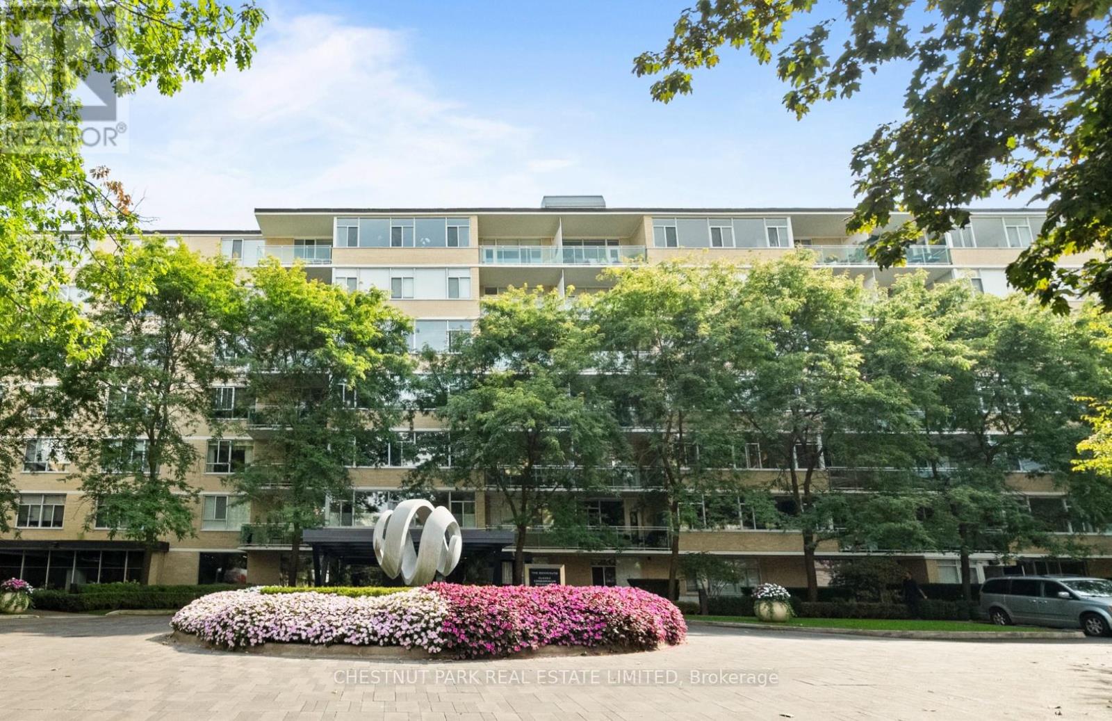 720 - 1 BENVENUTO PLACE, Toronto, Ontario