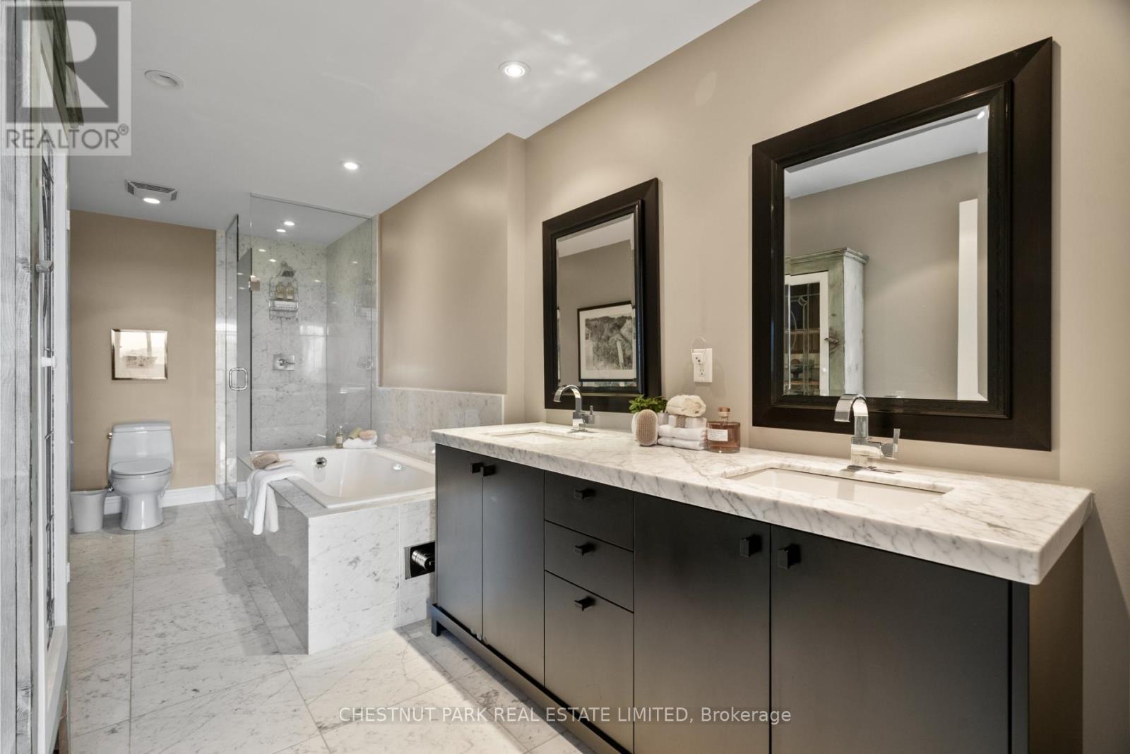 720 - 1 Benvenuto Place, Toronto, Ontario  M4V 2L1 - Photo 17 - C12427402